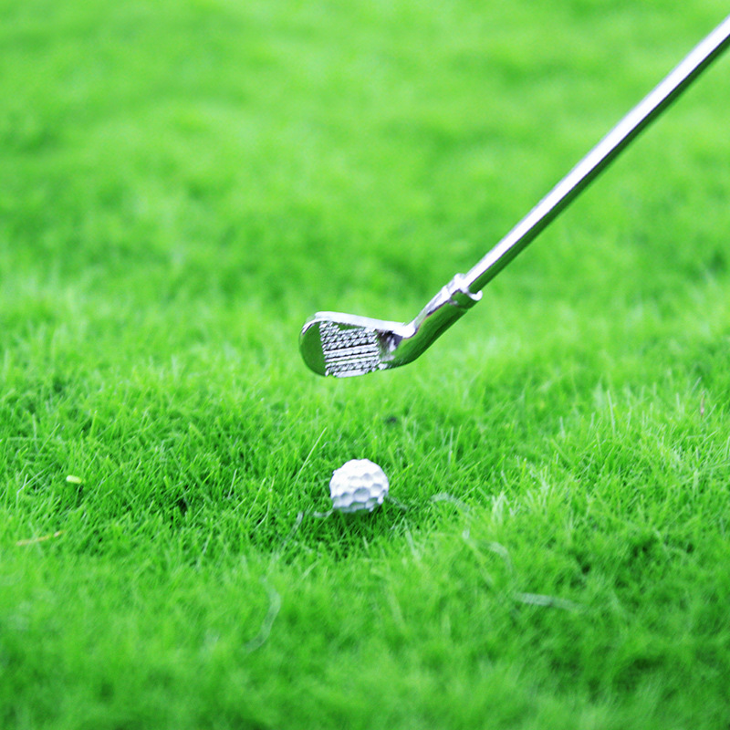 Golf Equipment Europe - 1:12 ミニチュアゴルフクラブおもちゃモデルシーンドールハウスアクセサリー写真撮影小道具合金シミュレーションゴルフ用品装飾