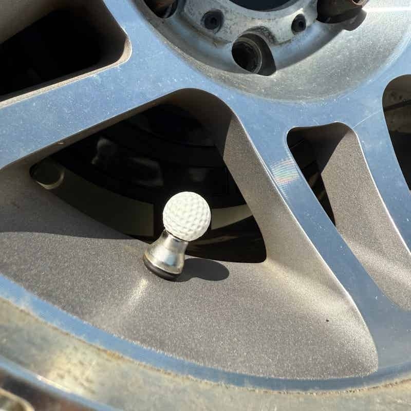 ゴルフボール型カータイヤバルブステムキャップ、汎用ホイールエ - Golf Equipment Used のレビューと価格